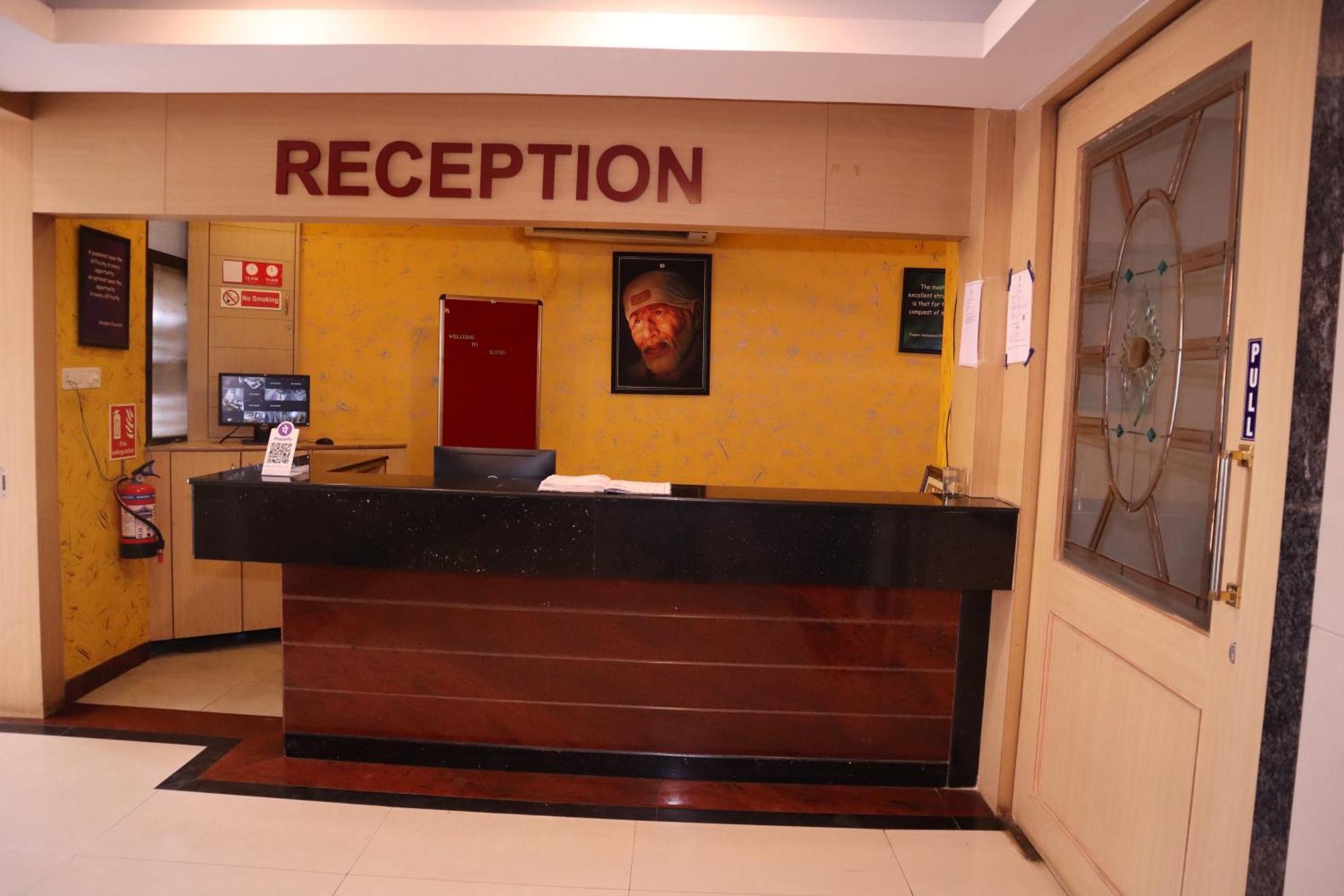 העיר בנגלור Sri Sai Ram Suites מראה חיצוני תמונה