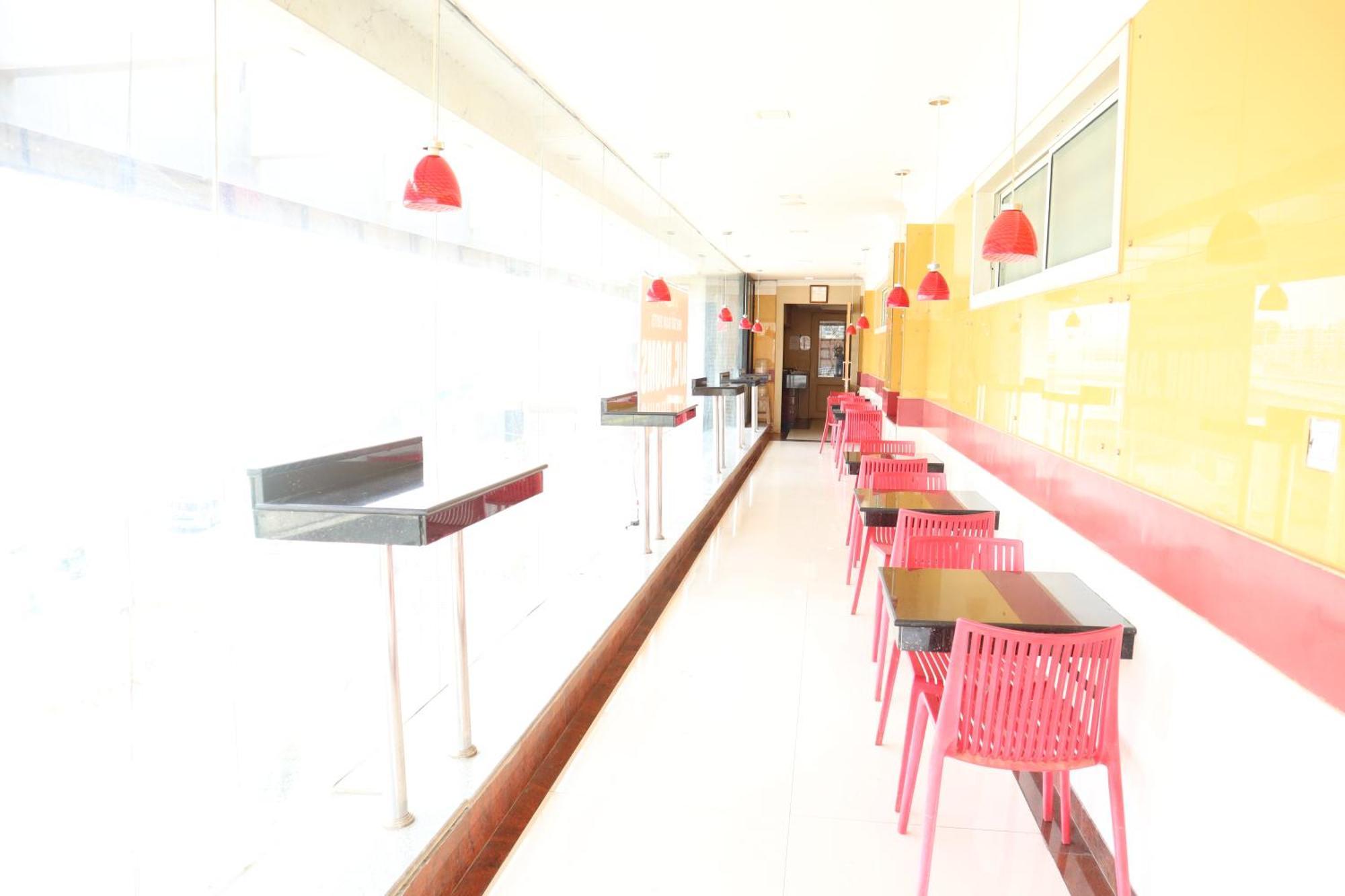 העיר בנגלור Sri Sai Ram Suites מראה חיצוני תמונה