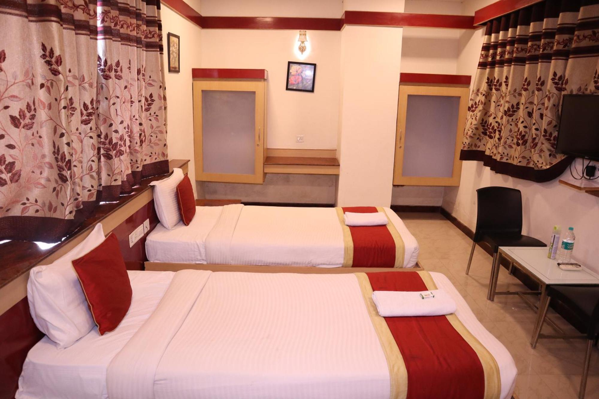 העיר בנגלור Sri Sai Ram Suites מראה חיצוני תמונה